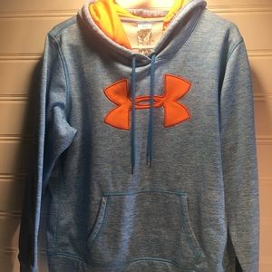 Under Armour women’s long sleeve pullover hoodie